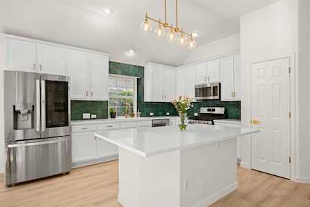 9203 Lantana WAY Austin, TX 78749