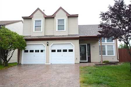 1956 Arlington Arch Dr Virginia Beach, VA 23464