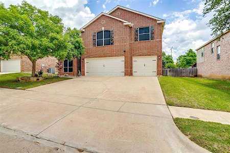 8350 Big Horn Way Fort Worth, TX 76137