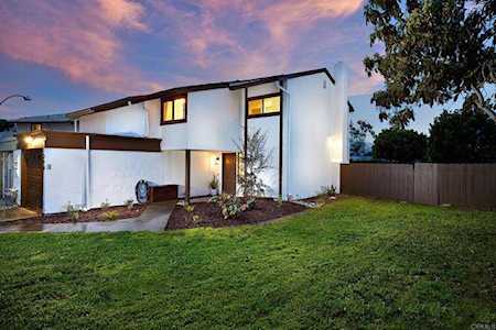 214 Calle De Madera Encinitas, CA 92024
