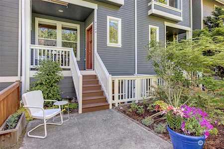 4124 29th Ave S Seattle, WA 98108
