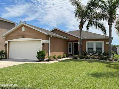 5351 Oak Breeze Avenue Port Orange, FL 32128
