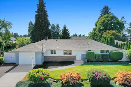 3120 Sunset Dr W University Place, WA 98466