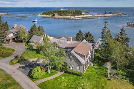 73 Newagen Colony Rd Southport, ME 04576