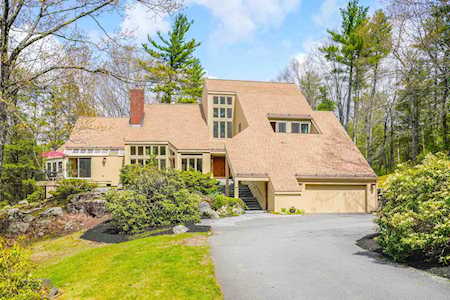 25 Hemlock Hill Rd Amherst, NH 03031