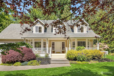 11310 Kallgren Rd NE Bainbridge Island, WA 98110