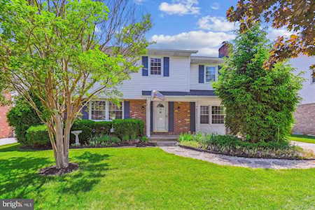 10213 Greenside Dr Cockeysville, MD 21030