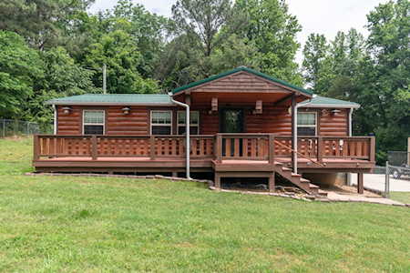 2123 Sowell Mill Pike Columbia, TN 38401