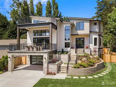 13036 NE 1st St Bellevue, WA 98005
