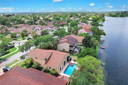 17897 NW 21st St Pembroke Pines, FL 33029