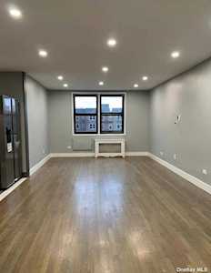 143-40 Roosevelt Avenue #7P Flushing, NY 11354
