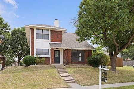 2226 Arbor Creek Drive Carrollton, TX 75010