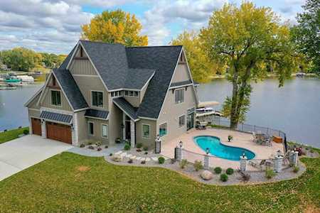 3877 Island View Circle NW Prior Lake, MN 55372