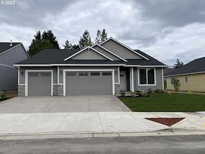 4127 E Willakenzie ST Newberg, OR 97132