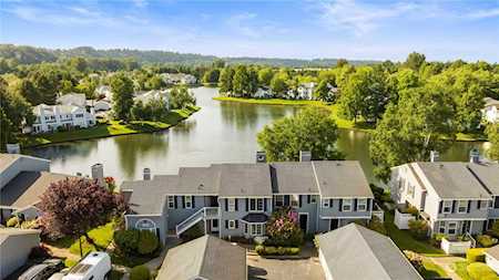5816 S 238th Ct #D3 Kent, WA 98032