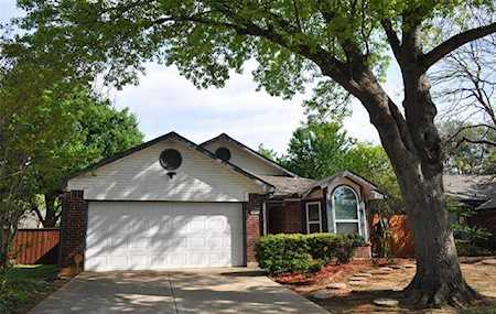 1412 Laguna Vista Way Grapevine, TX 76051
