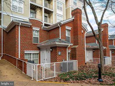 1625 International Dr #TH-3 Mclean, VA 22102