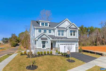 19 Sablewood Dr Charlottesville, VA 22911