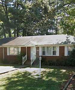 5833 Hedgerow Ln Portsmouth, VA 23703