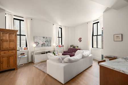 100 Barclay St #15L New York, NY 10007