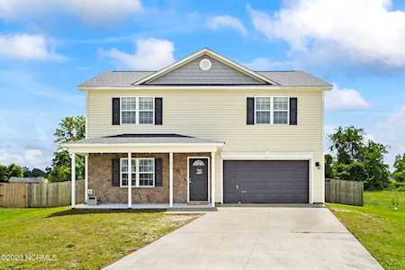 122 Waverly Way Jacksonville, NC 28540