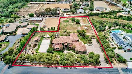 3055 Brookside Lane Encinitas, CA 92024