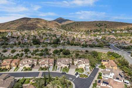 385 Caminito Barcelona Chula Vista, CA 91914