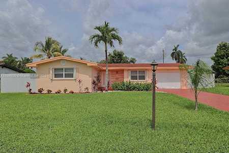 1550 NW 77th Way Pembroke Pines, FL 33024