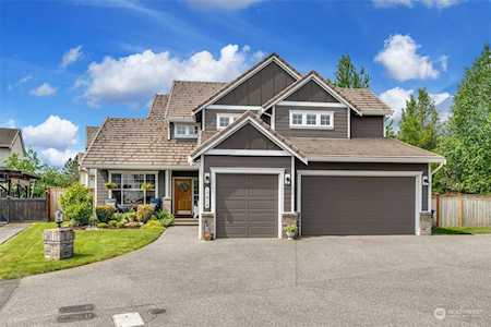 17818 92nd Ave E Puyallup, WA 98375