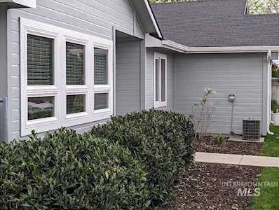 8851 W Candleston Ln Boise, ID 83709-2978