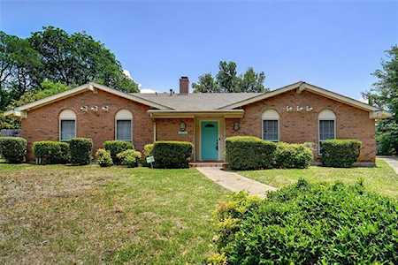 1006 Burning Tree Parkway Denton, TX 76209