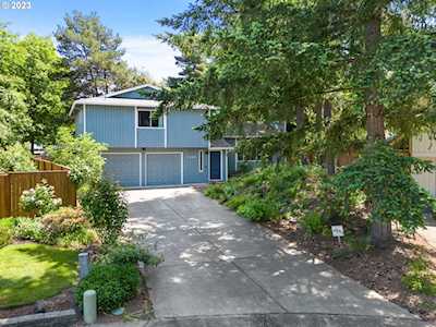 7950 SW Everett CT Beaverton, OR 97007