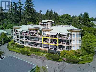 2275 Comox Avenue #507 Comox, BC V9M1X6
