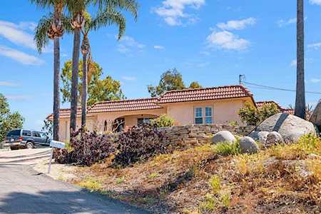 704 Barsby Street Vista, CA 92084