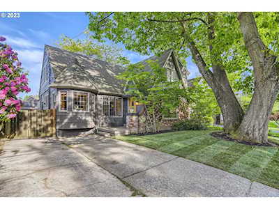 1604 SE 30th AVE Portland, OR 97214