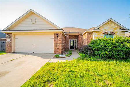 1213 Switchgrass Lane Crowley, TX 76036