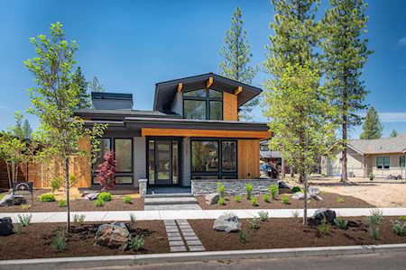 1191 NW Londonderry Place Bend, OR 97703