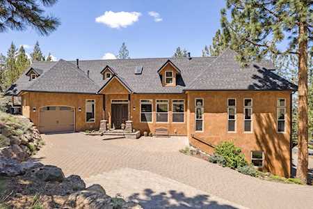 1985 NW Perspective Dr Bend, OR 97703