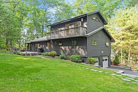 24 Paul Revere Road Acton, MA 01720