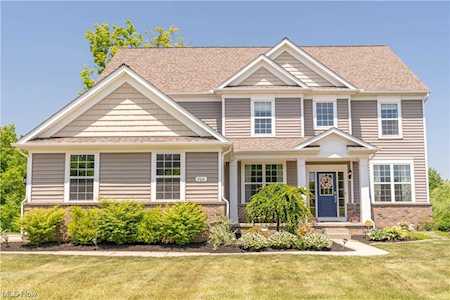 700 Joseph Dr Aurora, OH 44202