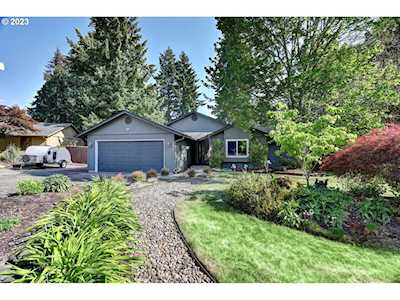 13813 SE Angus ST Vancouver, WA 98683