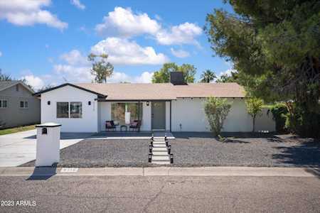 5215 E Cambridge Avenue Phoenix, AZ 85008