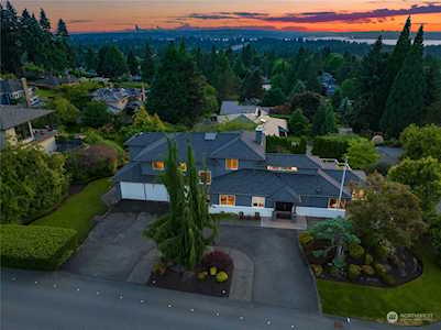 3021 98th Ave NE Clyde Hill, WA 98004