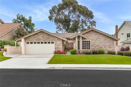 27706 Torija Mission Viejo, CA 92691