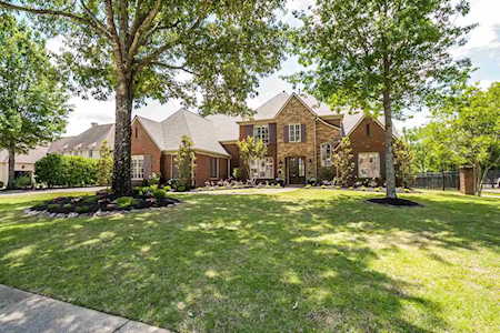 1213 Brayridge Cv Collierville, TN 38017