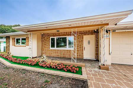 101 Pinewood Ave Clearwater, FL 33765