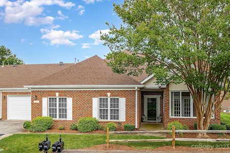 8204 Windsor Ridge Dr Charlotte, NC 28277