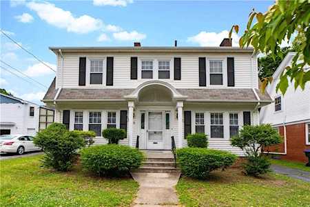 15 Lyndhurst Ave Providence, RI 02908
