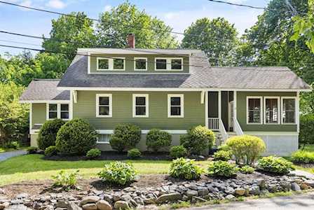10 Grant Place Lexington, MA 02420