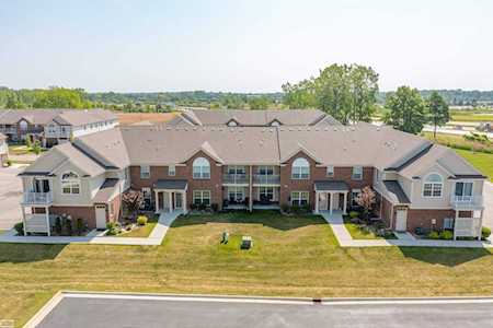 51879 E Pointe Ln Chesterfield, MI 48051